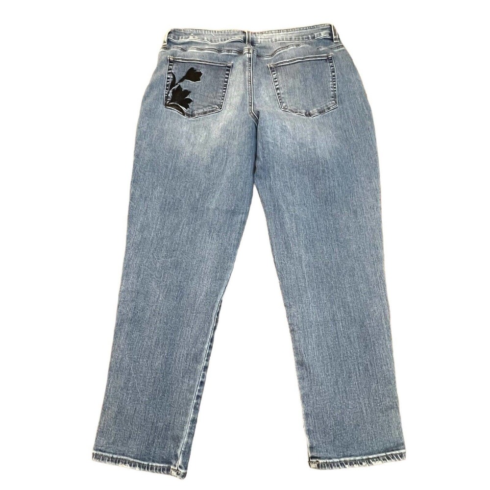 Chico's Boyfriend Ankle Jeans Floral Embroidered High Rise Size 2 US 12 Stretch - Picture 2 of 8